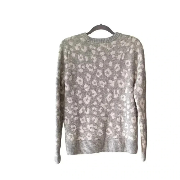 Old navy snowy white leopard print sweater soft gray  animal print sweater large - Picture 2 of 4